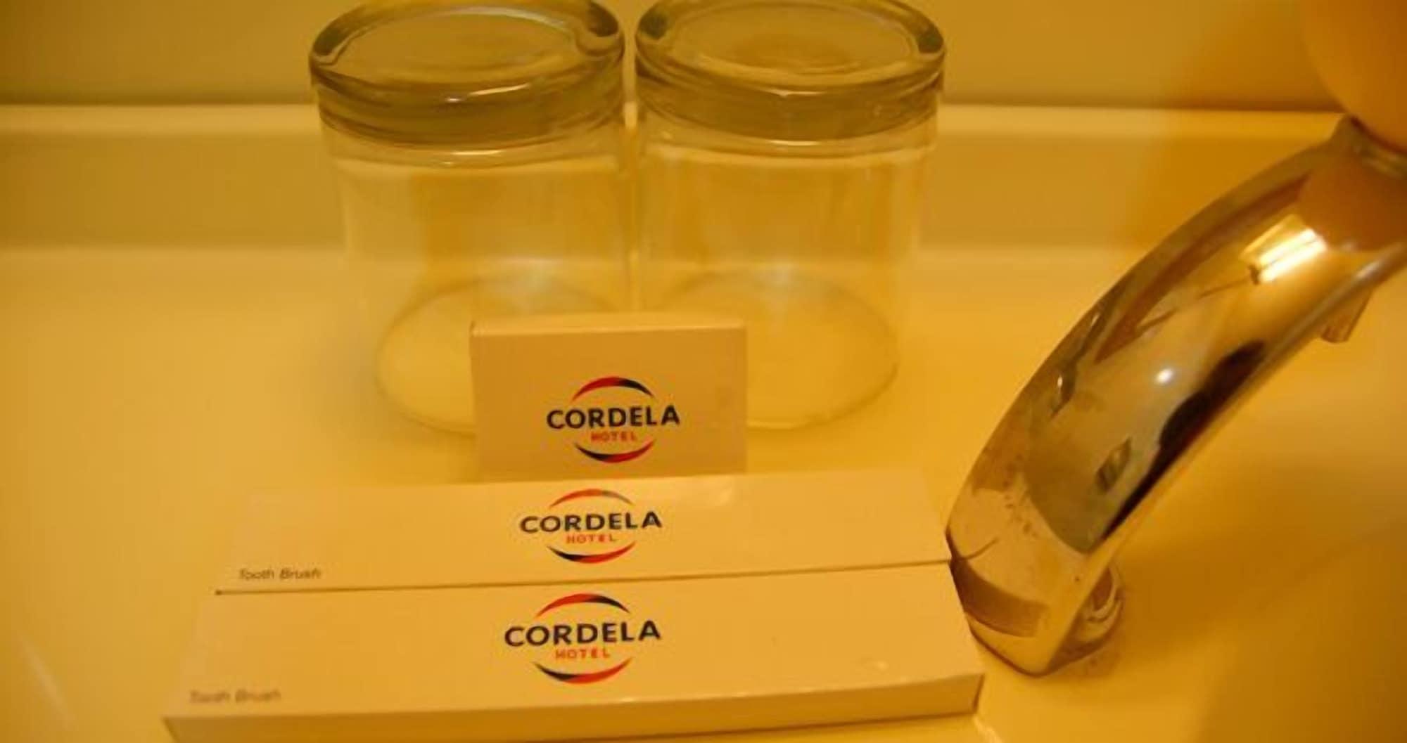 Cordela Hotel Сиребон Екстериор снимка