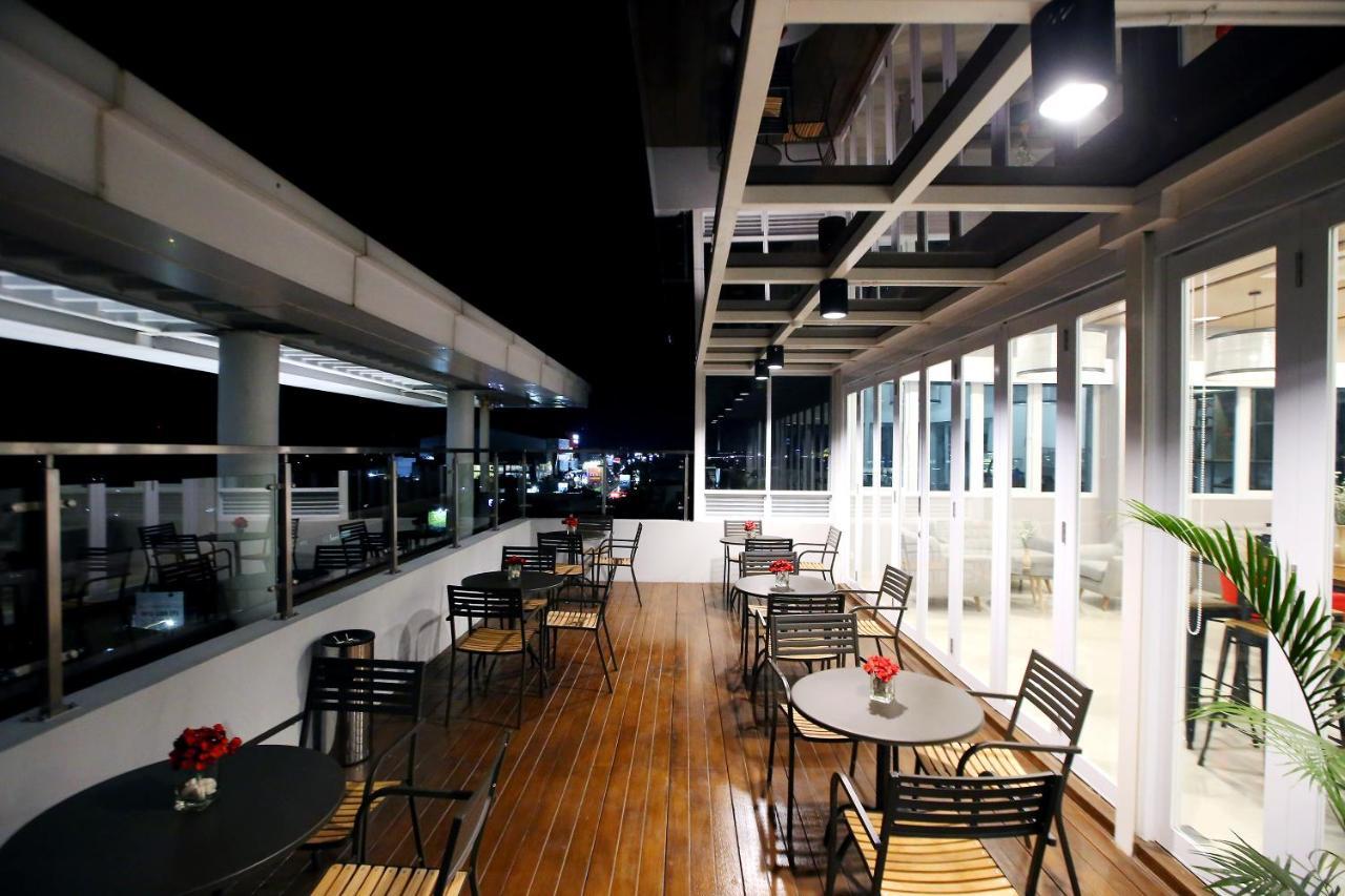Cordela Hotel Сиребон Екстериор снимка